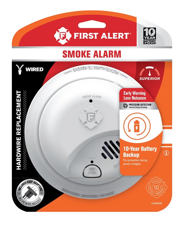 First Alert 1046848 Smoke Alarm, Ionization Sensor, 85 dB, Audible & Visual, White