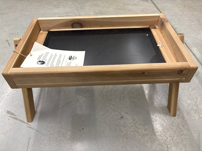 Cedar Platform Bird Feeder