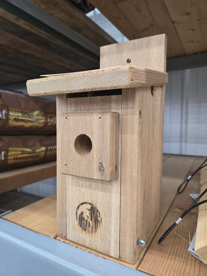 LM Nuthatch House Cedar