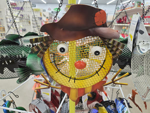 Scarecrow Mesh Feeder