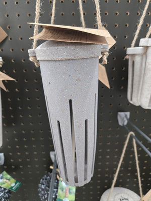 Peanut Feeder - Nut Husks