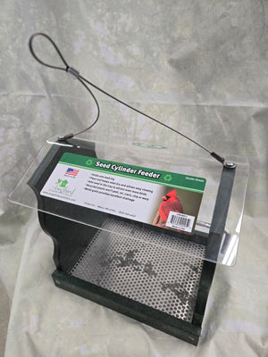 Hunt Green Cylinder Feeder