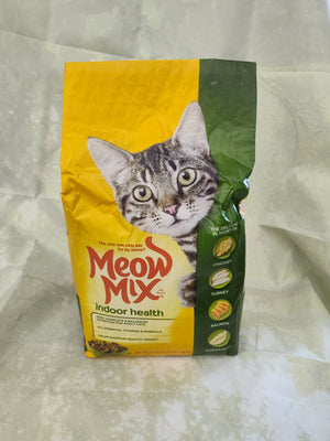 Meow Mix Indoor 3.15 lb Cat Food