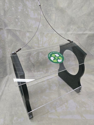 Green Fly Through Feeder