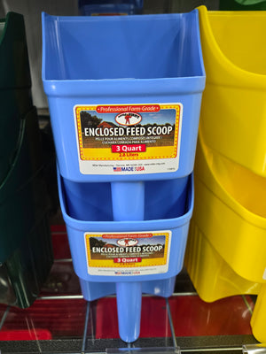 3QT Berry Blue Enclosed Plastic Feed Scoop