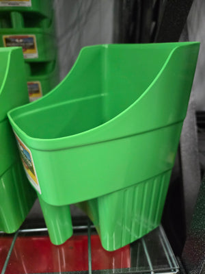 3QT Enclosed Plastic Feed Scoop - Lime Green