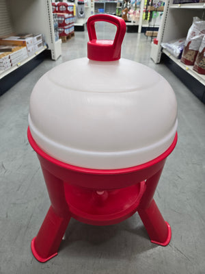 Plastic Dome Poultry Waterer 5gal. Dome Waterer