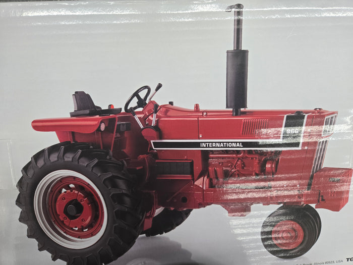 1/16 International Harvester 966 Prestige Tractor